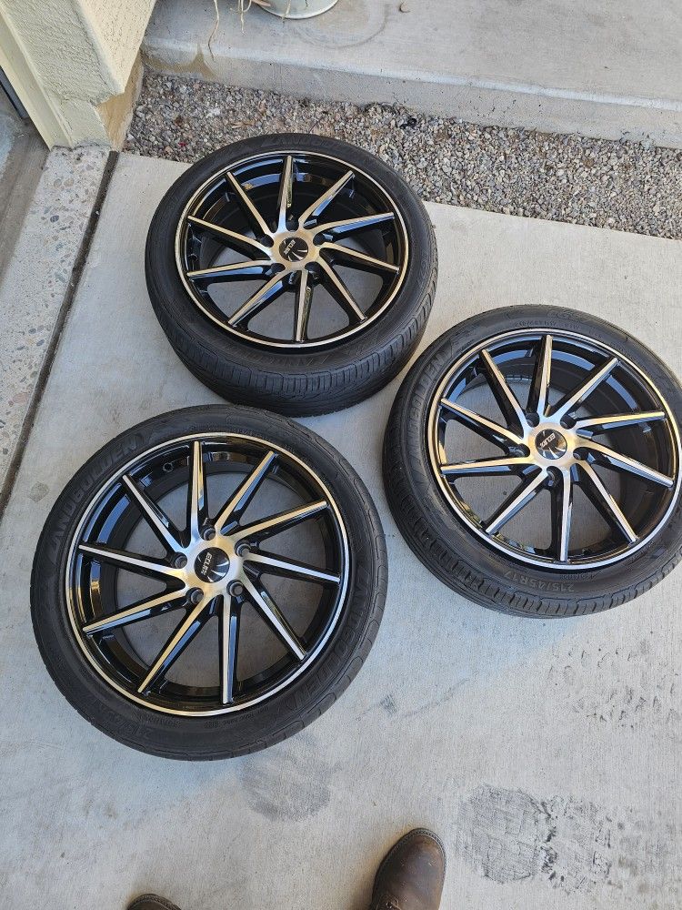 3 17 Inch Wheels With Tires