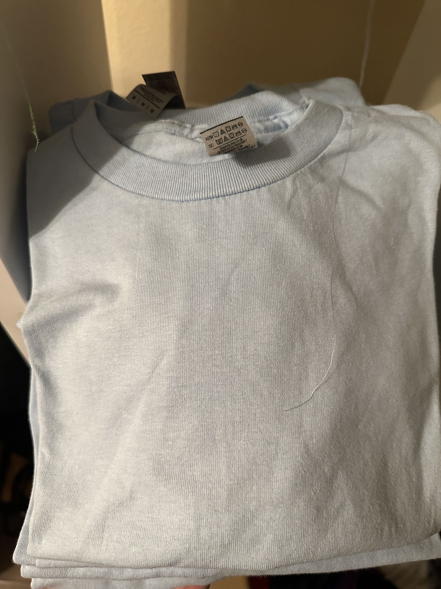 Gildan t shirt blank