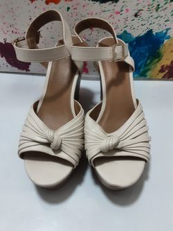 Cute, Cream Wedges