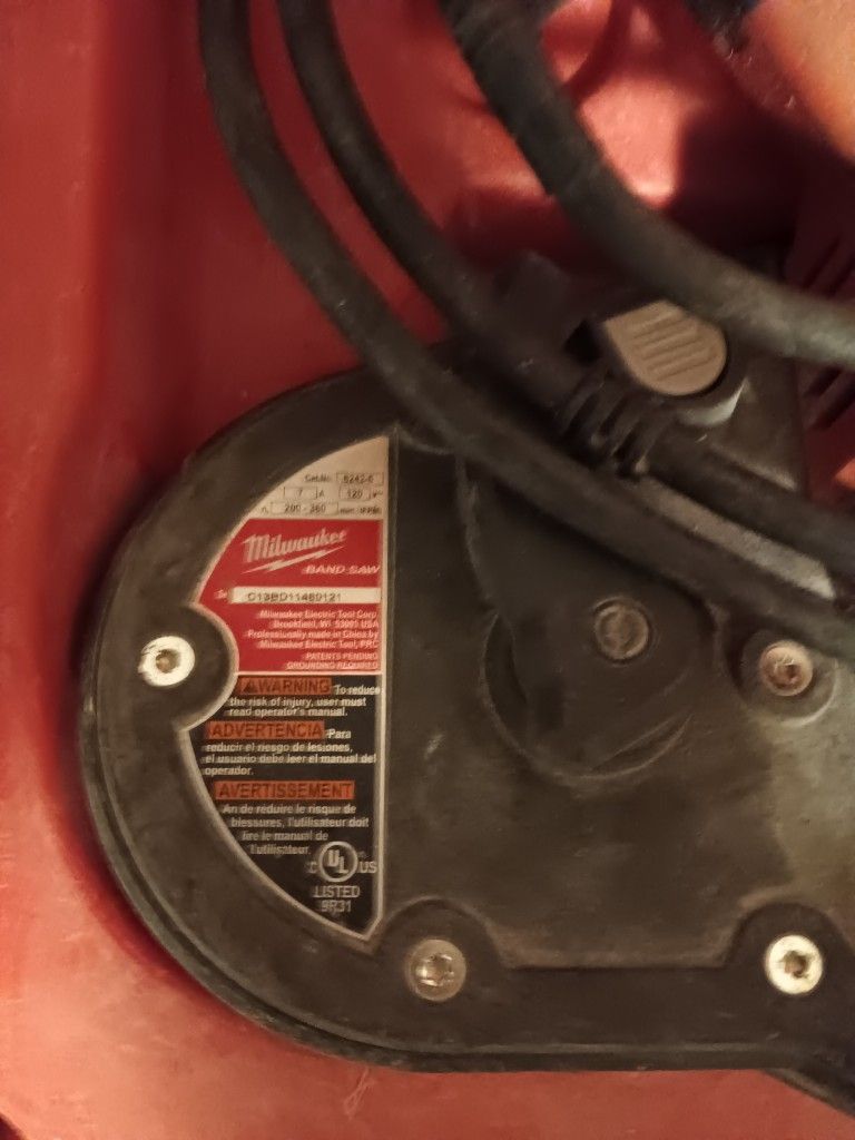 Milwaukee Band Saw (Corded)