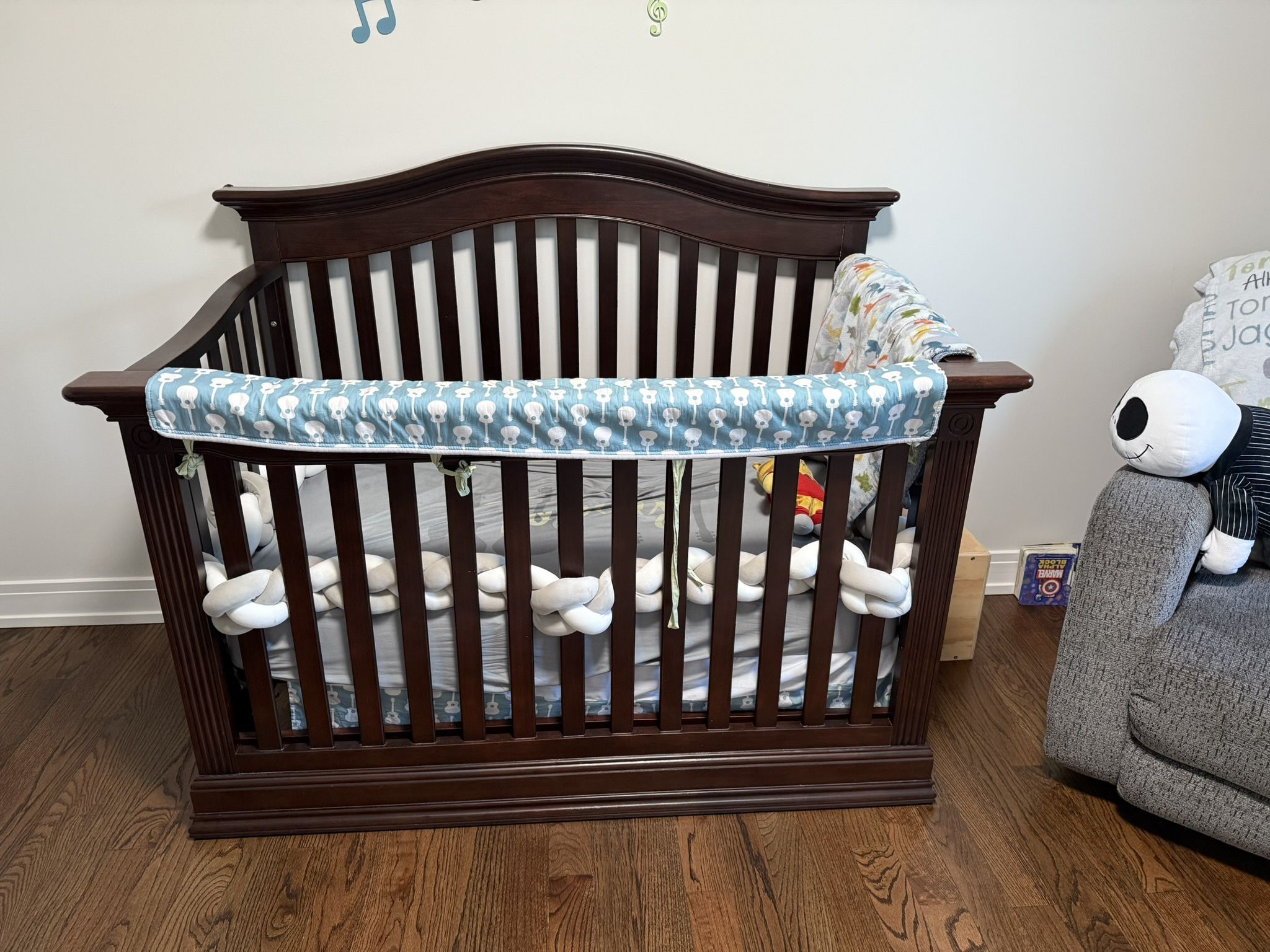 Baby crib