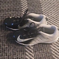 Nike Vapor Youth Football Cleats Size 2.5