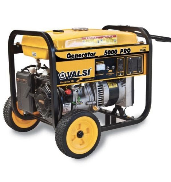 5000 watt generator brand new in box for Sale in GARDEN CITY P, NY