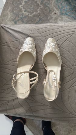 Special occasion shoes size 7