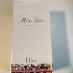 Miss Dior Bobby Edition 