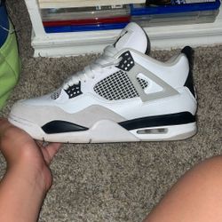 Jordan 4 Military Black