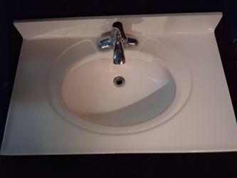 Single Handle Vanity Faucet Top