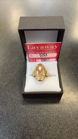 Flower ring 14 karat gold 7.5 g sz 7.5