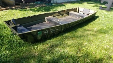 12 ft john boat for Sale in Clarksville, TN - OfferUp