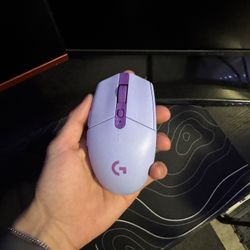 Logitech G305