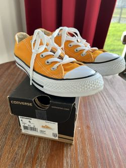 Convers Women 6 / Men 4