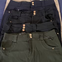 New Skirts Size Medium 