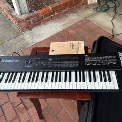 Roland D-20 Keyboard