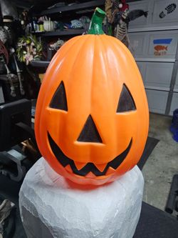 Blow mold pumpkin