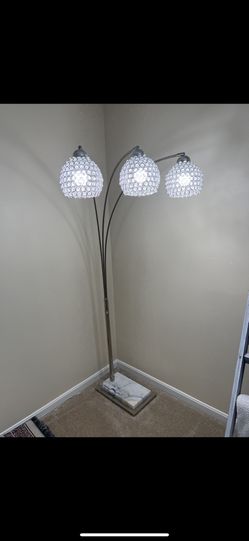 Crystal 3-bulb Light Lamp
