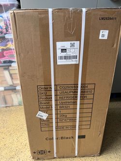 Brand new mini Fridge with Freezer