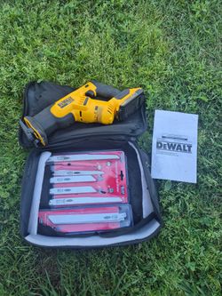 20V MAX Cordless Compact Reciprocating Saw