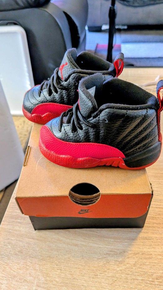 Size 5 Jordan 12 Retro Black / Varsity Red