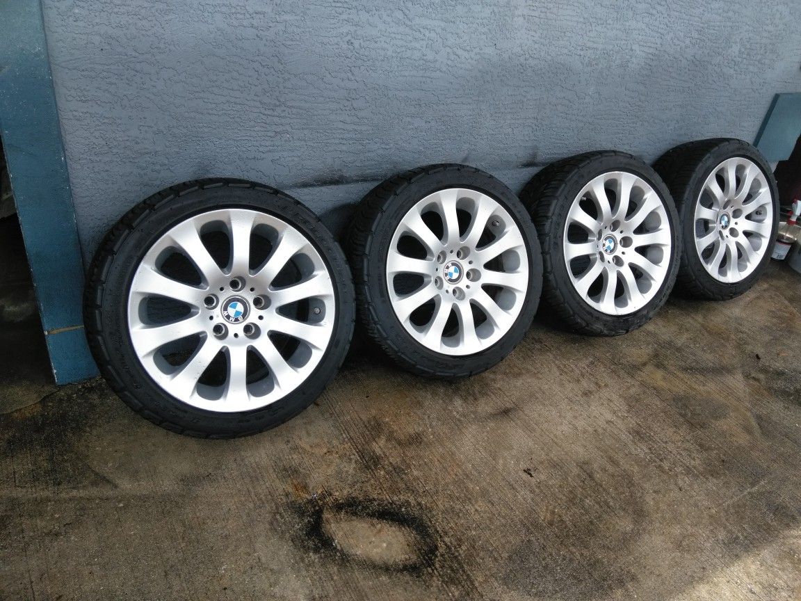 17" WHEELS AND TIRES FOR 2008 BMW ,TIRE SIZE ( 225/45/17), IN VERY GOOD CONDITION,MAY FIT DIFFERENT YEAR OR MODEL,PLEASE CALL OR TEXT