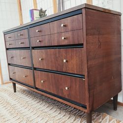 Morris mid-century 6 drawer dresser, Delivery 