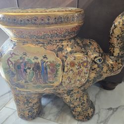 2 Chinese end tables great condition 