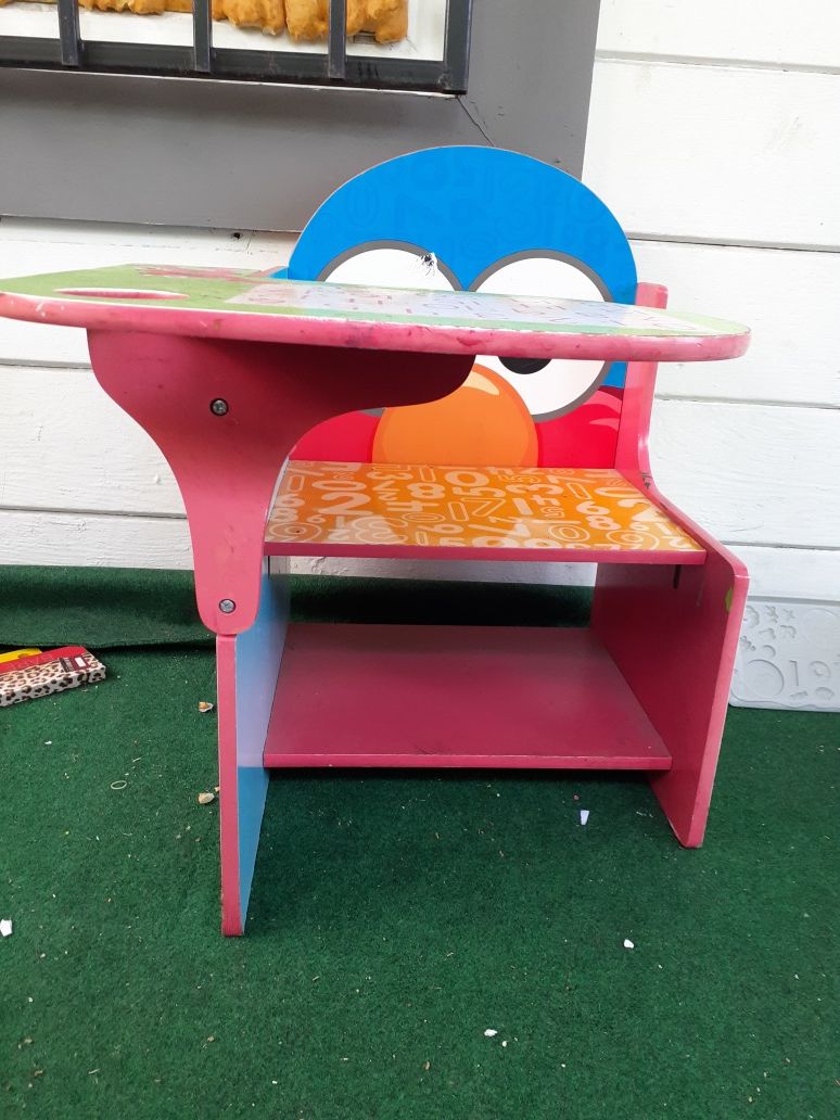 Elmo kids desk