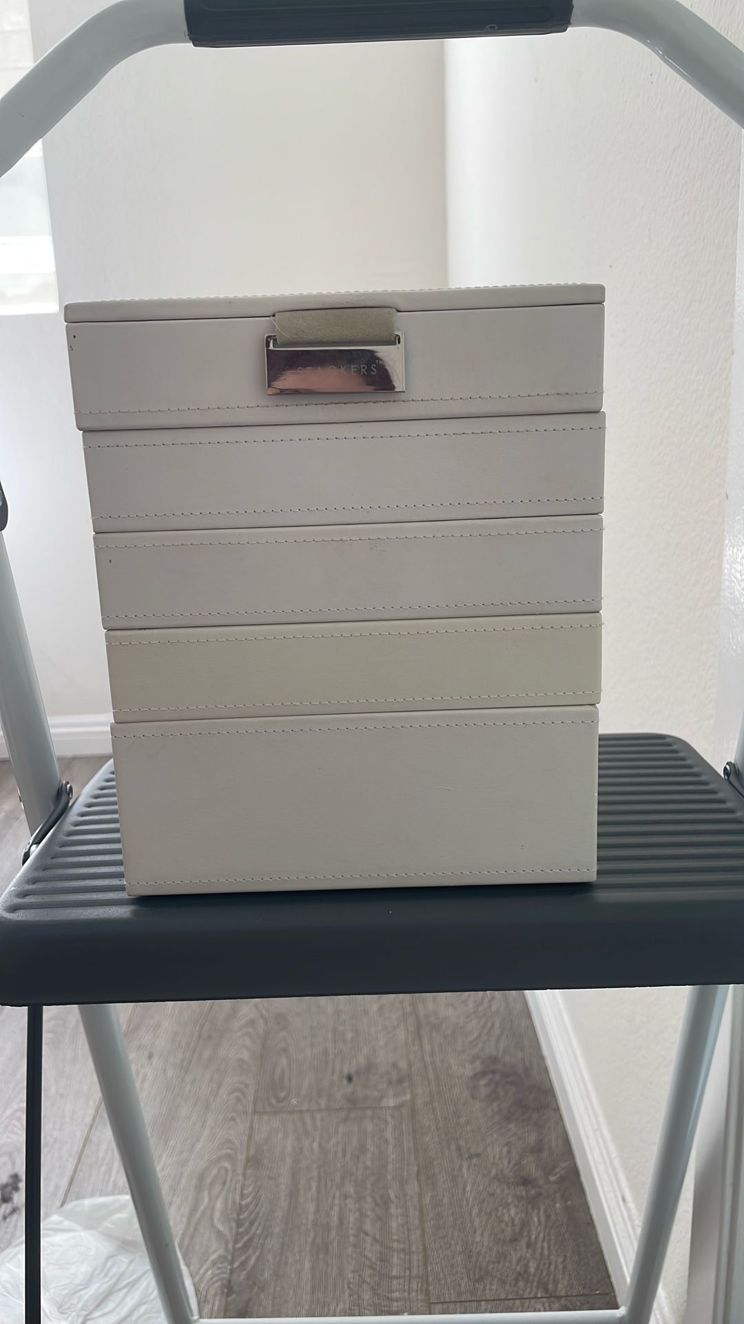 White Leather Stackers Mini Jewelry Organizer