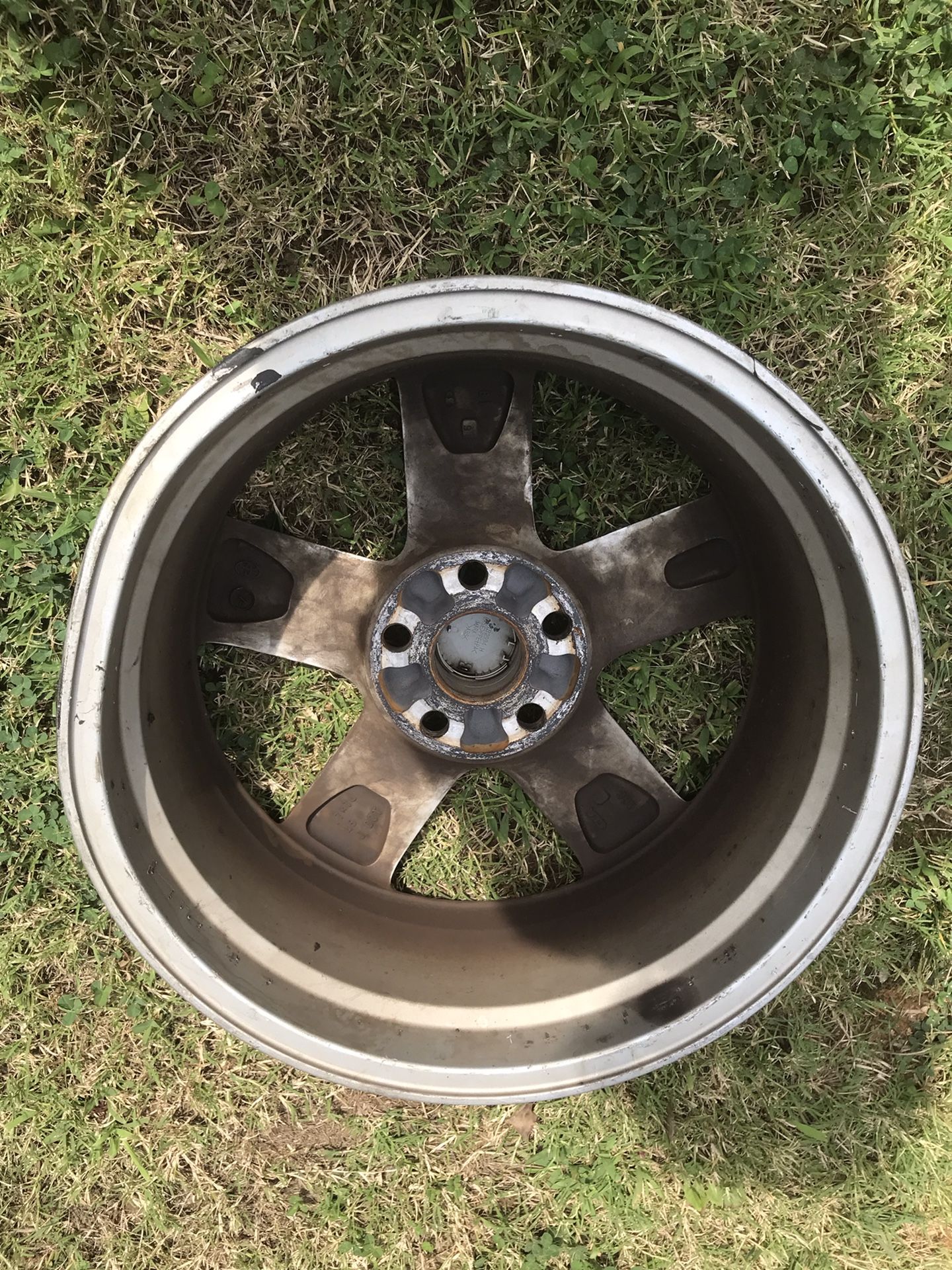 Toyota alloy wheel rim