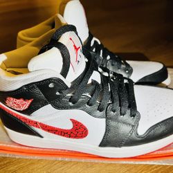 Brand New Air Jordan 1 Mid