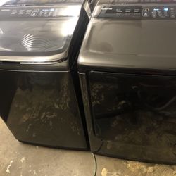Samsung Washer and Gas Dryer Set