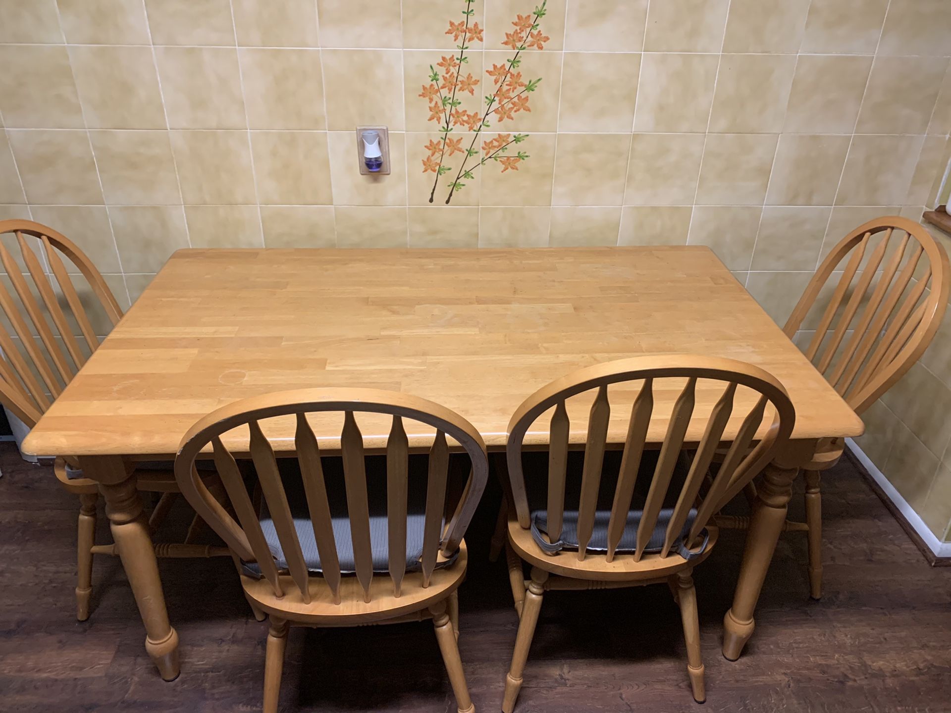 Dining set table and chairs