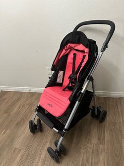 Evenflo Reversi Lightweight Reversible Stroller-used few times-in great condition.