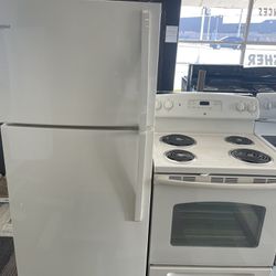 Kitchen Appliances Refrigerator And Stove.