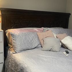 King size bed