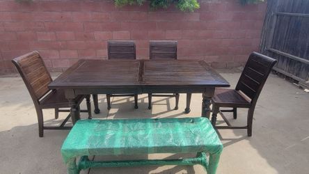 Dining Room Table Set