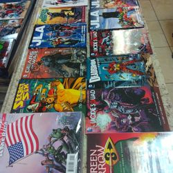 Dc Comics In Mint Condition...0ver 26 Books..