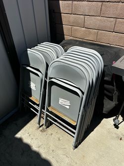 Steal chairs