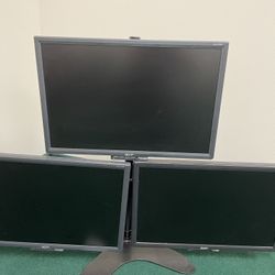 3 Computer Monitors And Stand