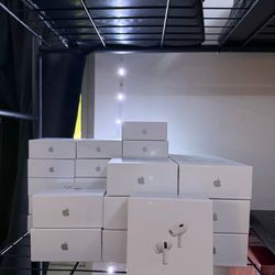 Apple AirPod Gen 4 And AirPod 4