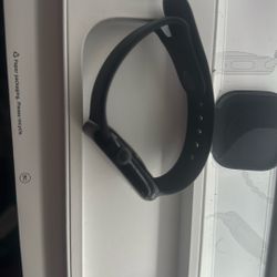 Apple Watch Series 11  42mm Comes With Charger 