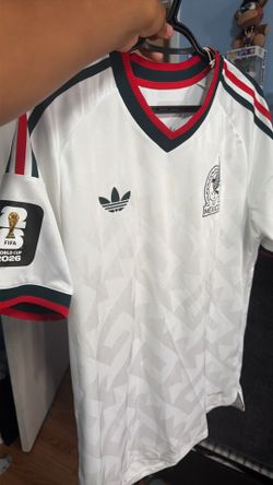 MEXICO 26 AWAY JERSEY WHITE player version with patch.