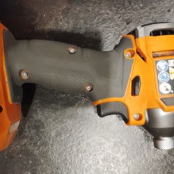 NEW DEWALT 20V MAX XR Impact Driver 1/4" 3-Speed DCF845B tool only