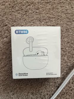 Brand New Wireless Bluetooth Earbuds for iPhone/Android