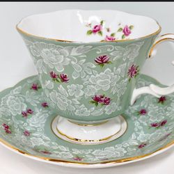 True Love Teacup Royal Albert Teacup and Saucer Vintage Teacups Teatime Tea Cups Vintage Afternoon Tea Gift for Her English Teacups

