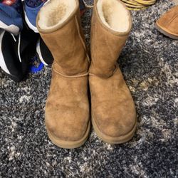 Size 9 Uggs