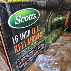 Scott's Scott's 16 in. Manual Walk Behind Push Reel Lawn Mower