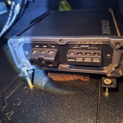 Kicker CXA800.1 Amplifier 