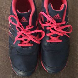 Adidas Original Women’s Sneaker Size 7