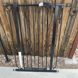 Safety Gate Black