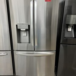 LG 36”wide French Door Stainless Steel Counter Depth  Refrigerator In Excellent Condition 